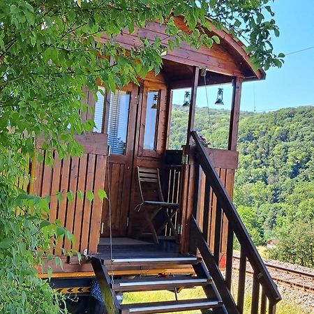 Autarkes Tiny House Mit Rheinblick Apartment Rumikon ภายนอก รูปภาพ